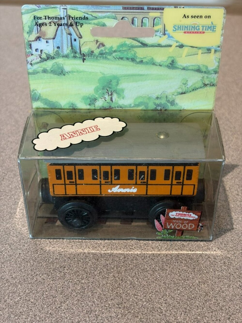 1992 Annie Thomas The Tank Engine Wood Wooden Railway Train in package **read**